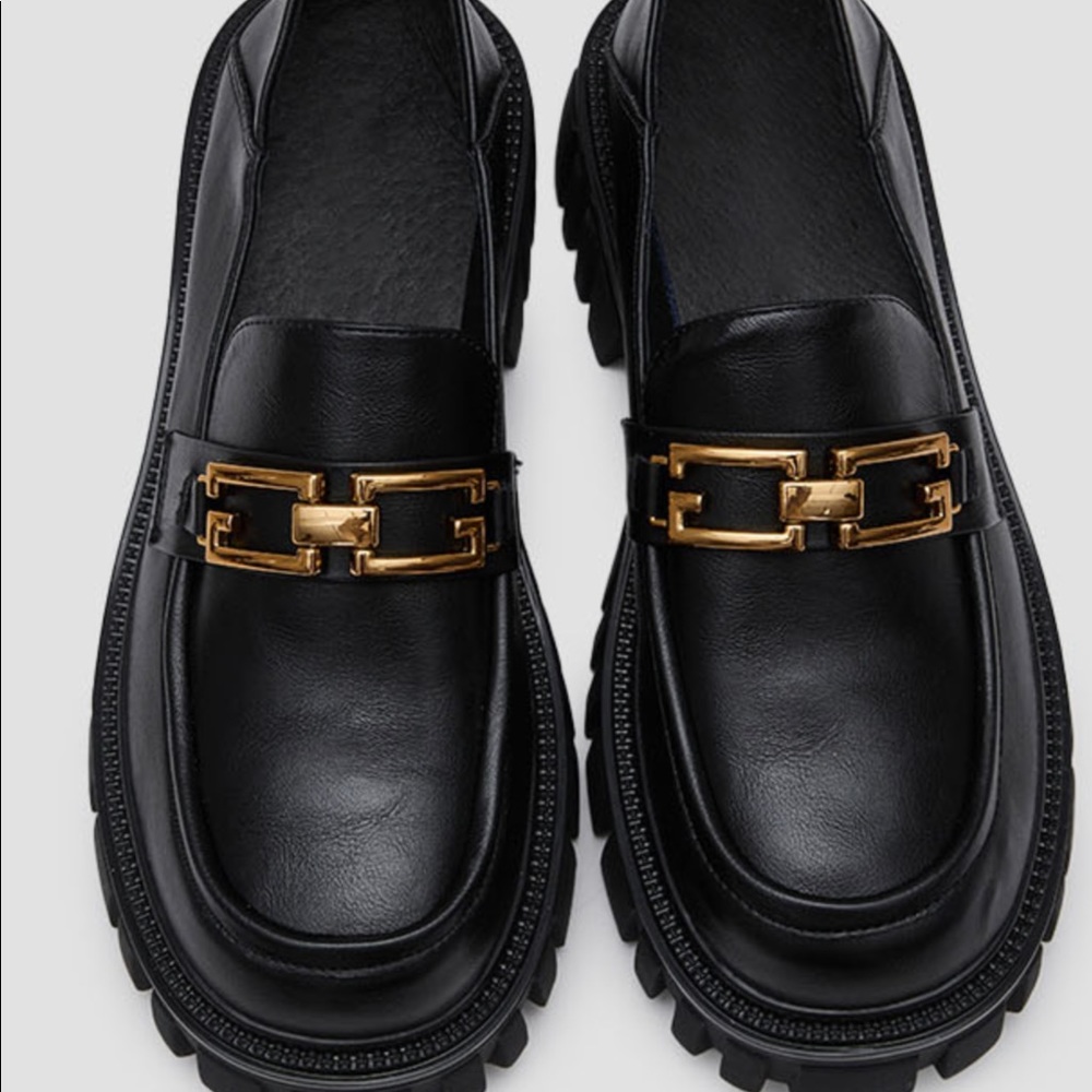 Lattelier chunky lug sole loafers